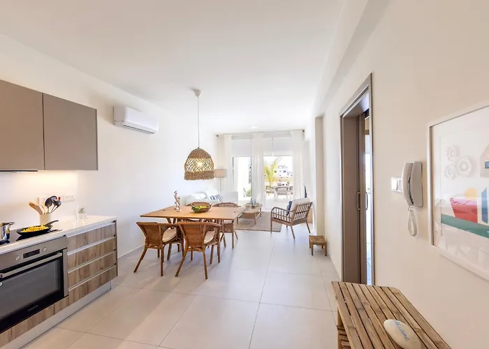 Mythical Seas 004 Apartament *